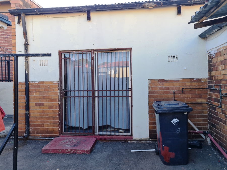 12 Bedroom Property for Sale in Bellevue Gauteng