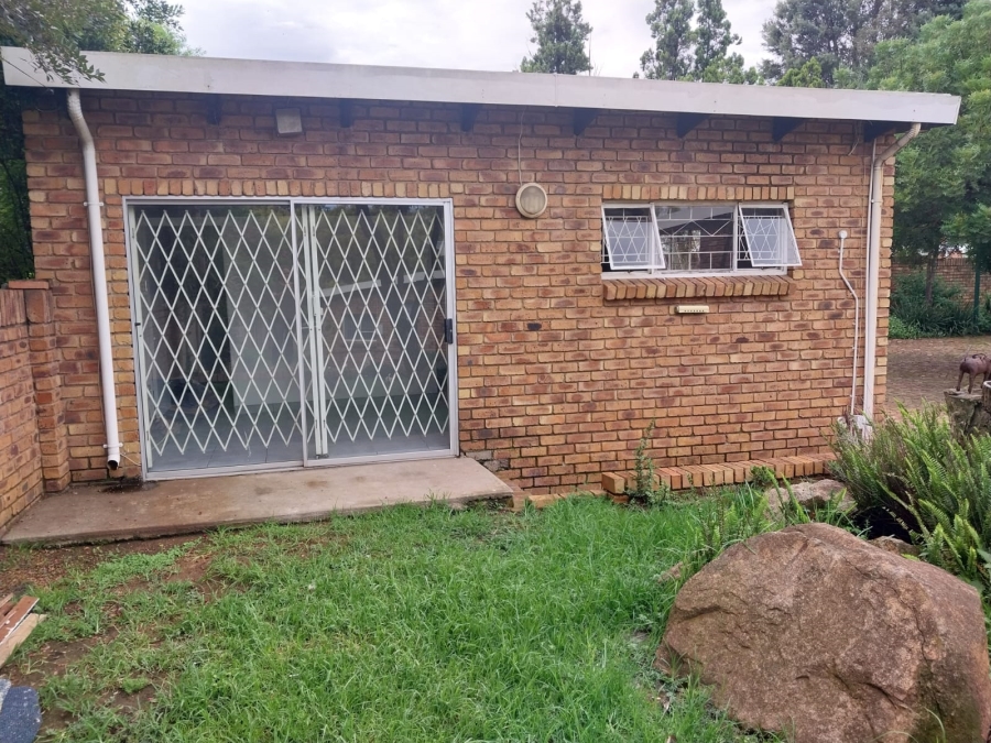 To Let 1 Bedroom Property for Rent in Sundowner Gauteng