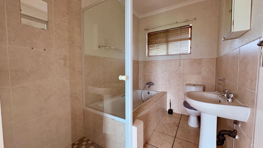 2 Bedroom Property for Sale in Eveleigh Gauteng