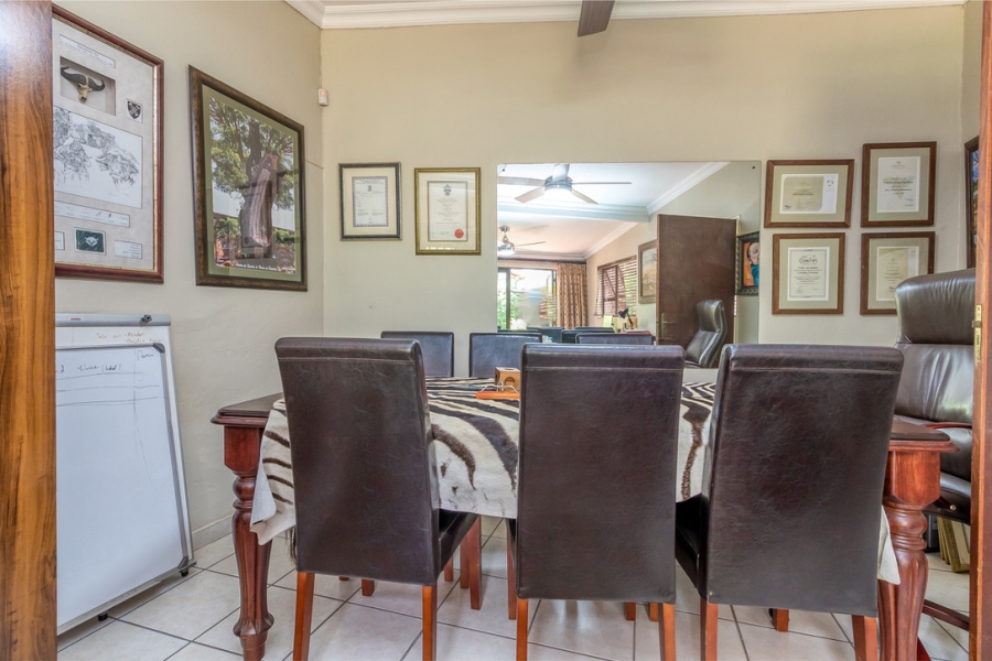 5 Bedroom Property for Sale in Darrenwood Gauteng