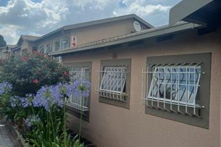 2 Bedroom Property for Sale in Weltevreden Park Gauteng