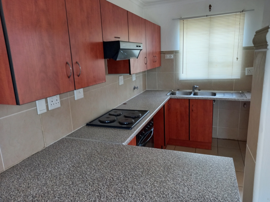 2 Bedroom Property for Sale in Florida Glen Gauteng