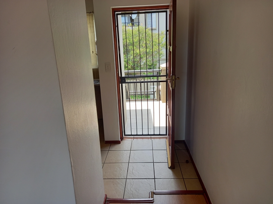 2 Bedroom Property for Sale in Florida Glen Gauteng