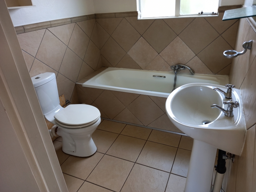 2 Bedroom Property for Sale in Florida Glen Gauteng