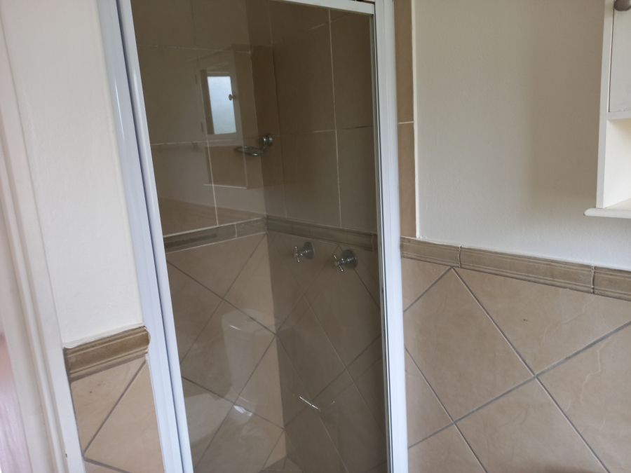 2 Bedroom Property for Sale in Florida Glen Gauteng