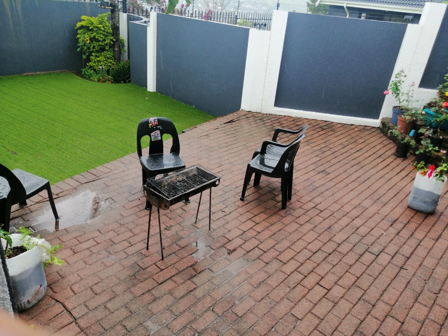 To Let 3 Bedroom Property for Rent in Helderkruin Gauteng