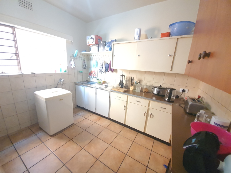 To Let 2 Bedroom Property for Rent in South Crest Gauteng