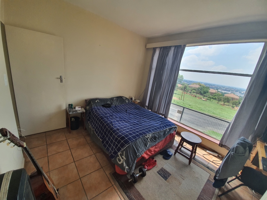 To Let 2 Bedroom Property for Rent in South Crest Gauteng