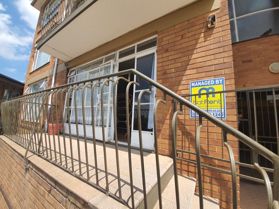 To Let 2 Bedroom Property for Rent in South Crest Gauteng