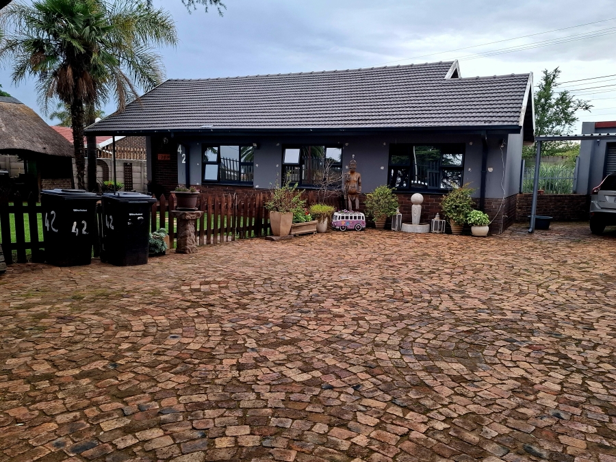 2 Bedroom Property for Sale in Dal Fouche Gauteng