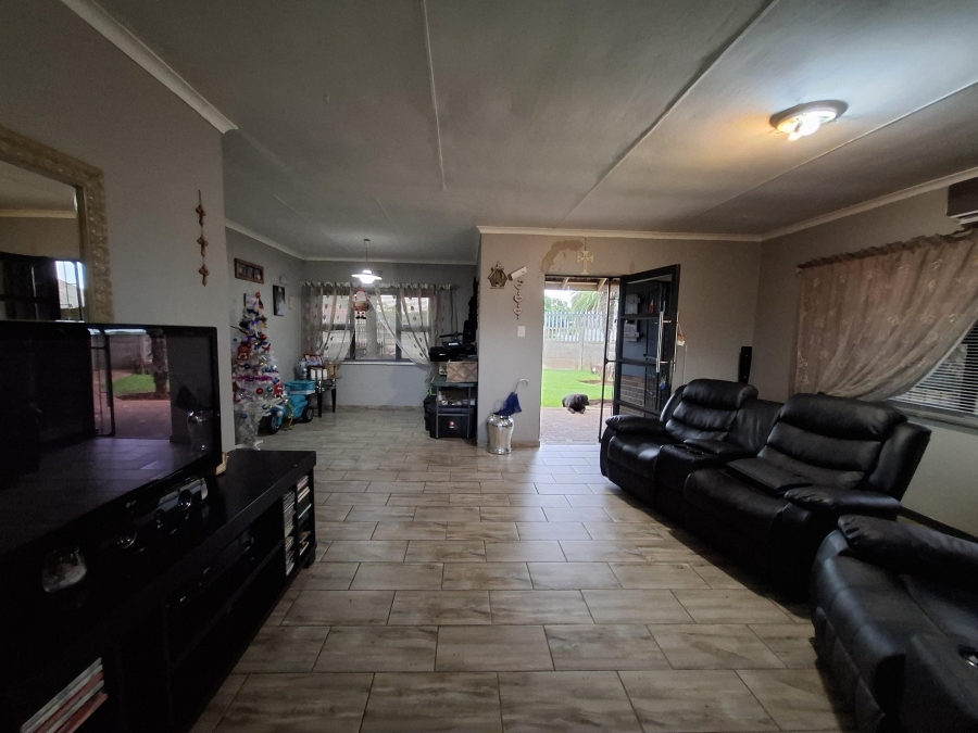 2 Bedroom Property for Sale in Dal Fouche Gauteng