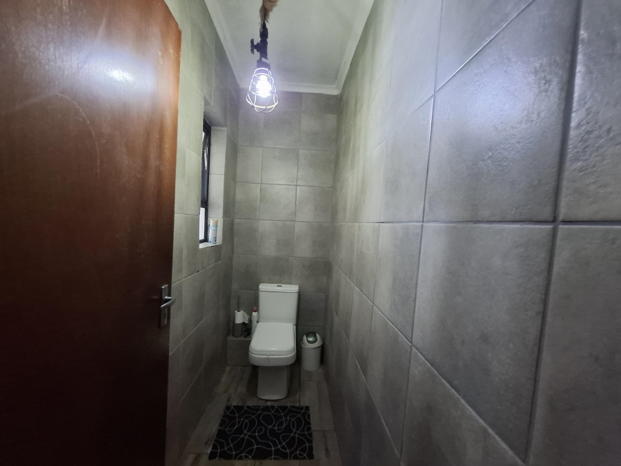 2 Bedroom Property for Sale in Dal Fouche Gauteng