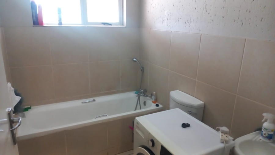 To Let 1 Bedroom Property for Rent in Ferndale Gauteng