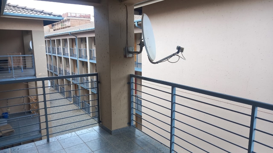 To Let 1 Bedroom Property for Rent in Ferndale Gauteng