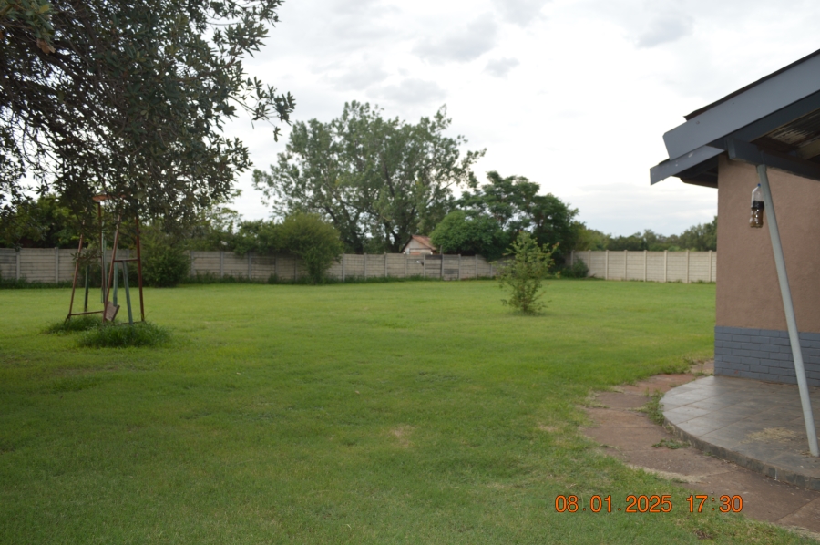 3 Bedroom Property for Sale in Kookrus Gauteng