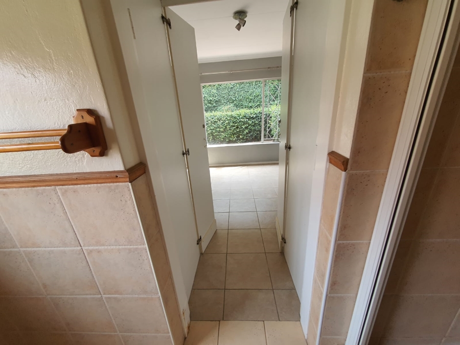 To Let 1 Bedroom Property for Rent in Parkmore Gauteng