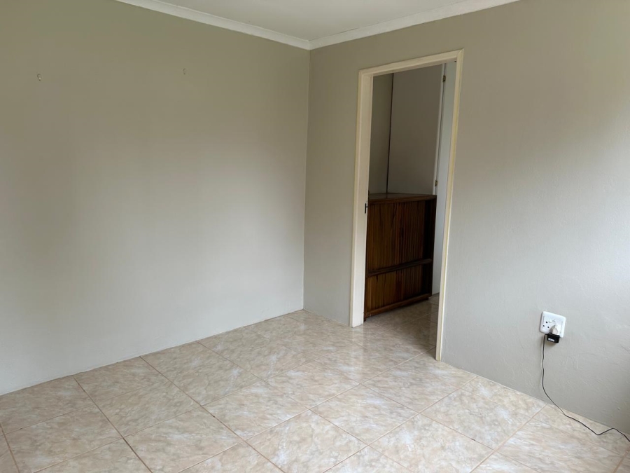 1 Bedroom Property for Sale in Hurlyvale Gauteng