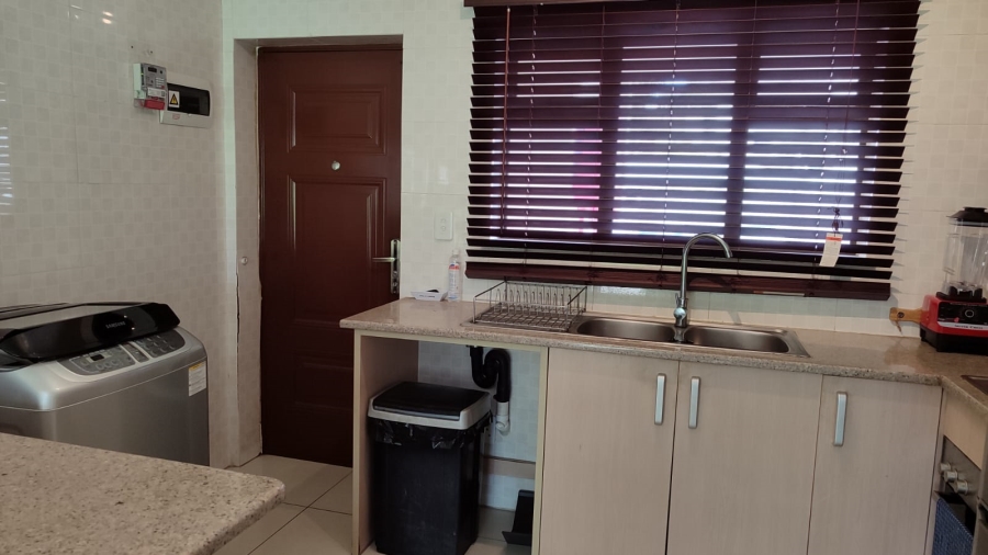 To Let 1 Bedroom Property for Rent in Noordwyk Gauteng