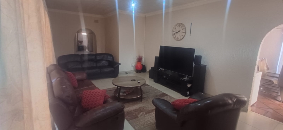 4 Bedroom Property for Sale in Lambton Gauteng