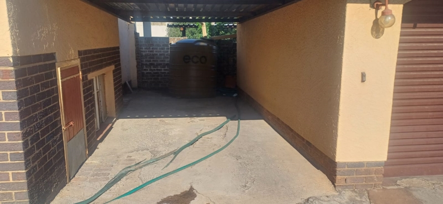 4 Bedroom Property for Sale in Lambton Gauteng