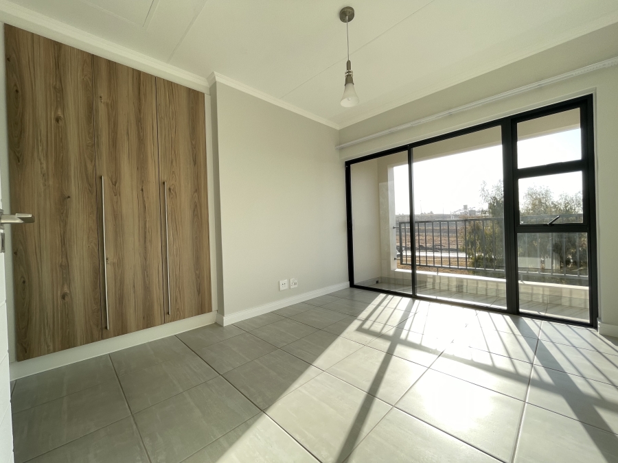 To Let 1 Bedroom Property for Rent in Waterfall Gauteng