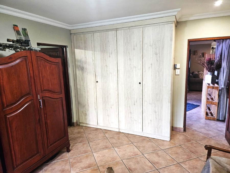 4 Bedroom Property for Sale in Montana Tuine Gauteng