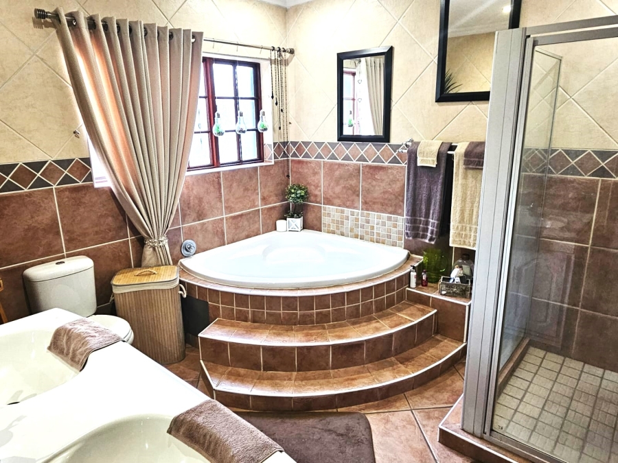 4 Bedroom Property for Sale in Montana Tuine Gauteng