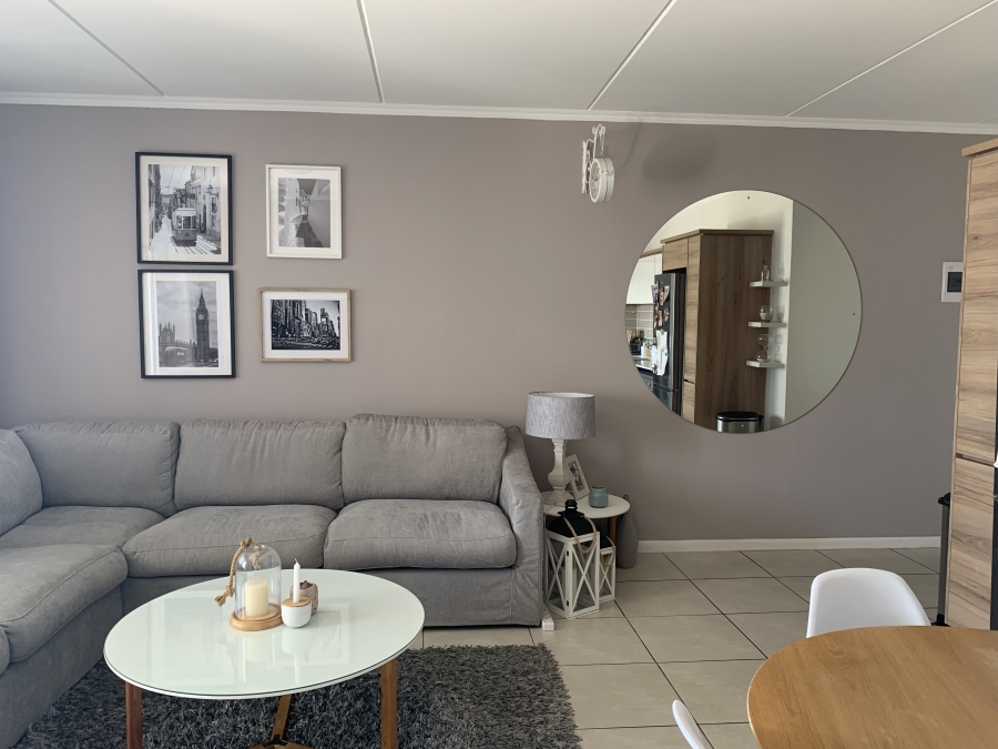 1 Bedroom Property for Sale in Modderfontein Gauteng