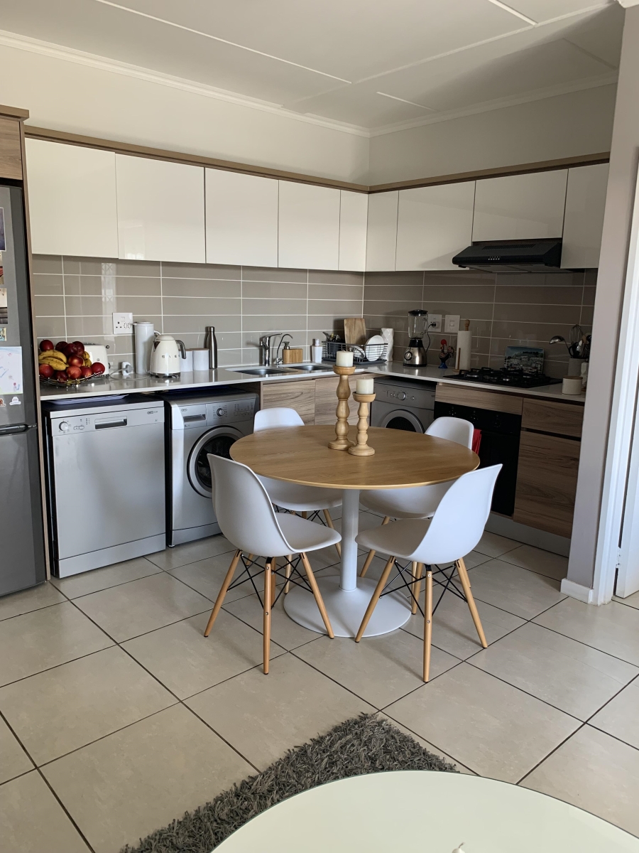 1 Bedroom Property for Sale in Modderfontein Gauteng