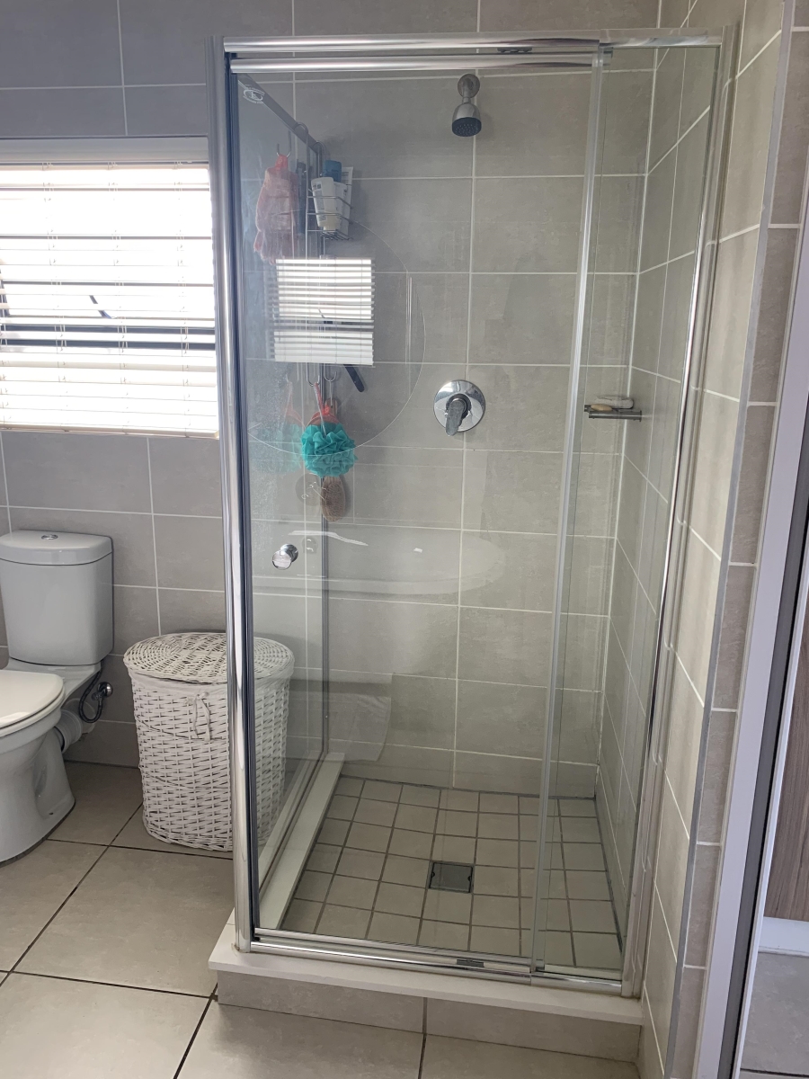 1 Bedroom Property for Sale in Modderfontein Gauteng