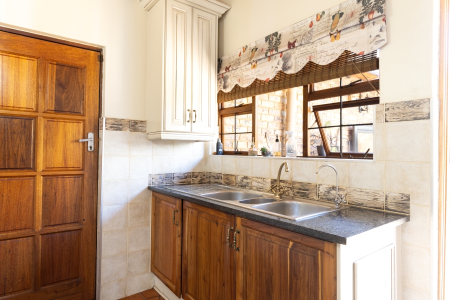 6 Bedroom Property for Sale in Montana Gauteng