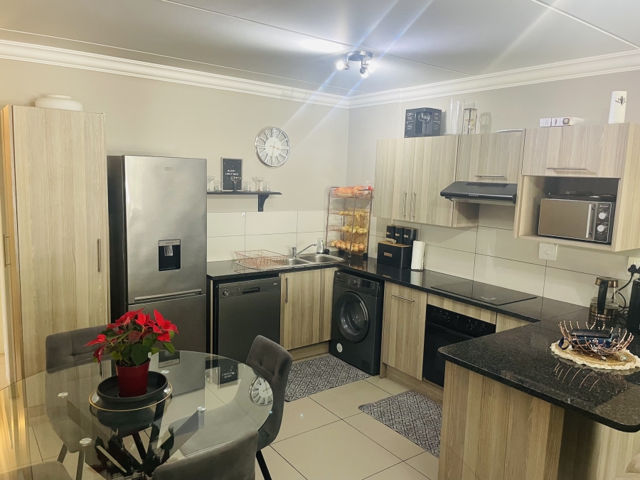 3 Bedroom Property for Sale in Chartwell Gauteng