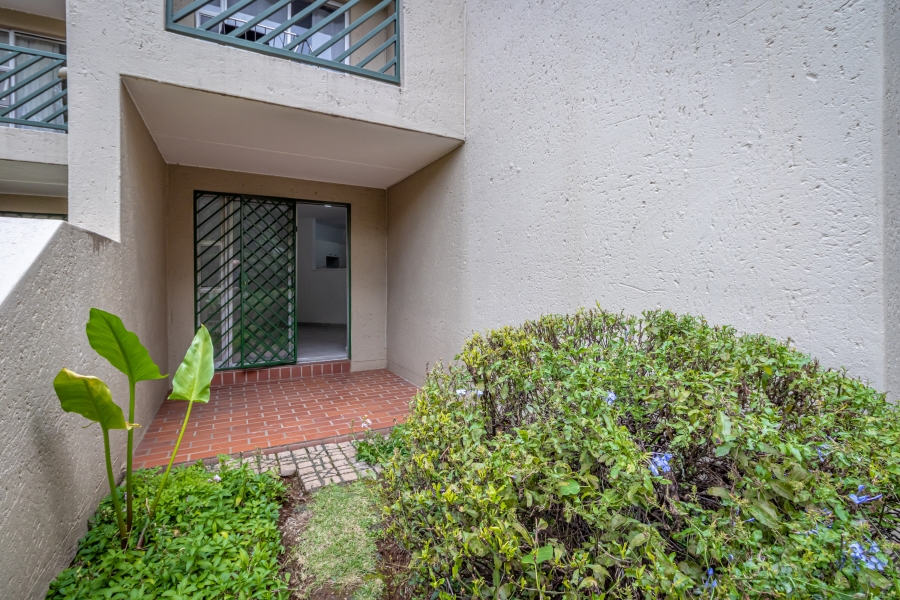 To Let 1 Bedroom Property for Rent in Bryanston Gauteng