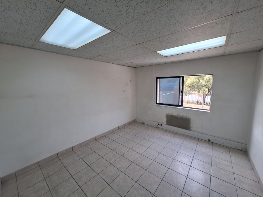 To Let commercial Property for Rent in North Riding Gauteng