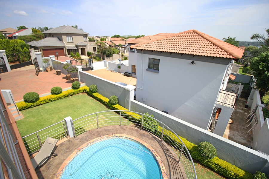 To Let 3 Bedroom Property for Rent in Greenstone Hill Gauteng