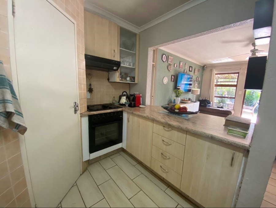 To Let 2 Bedroom Property for Rent in Northwold Gauteng