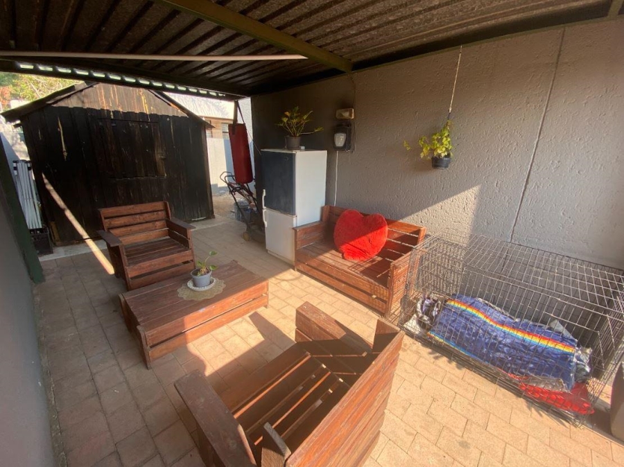 To Let 2 Bedroom Property for Rent in Northwold Gauteng