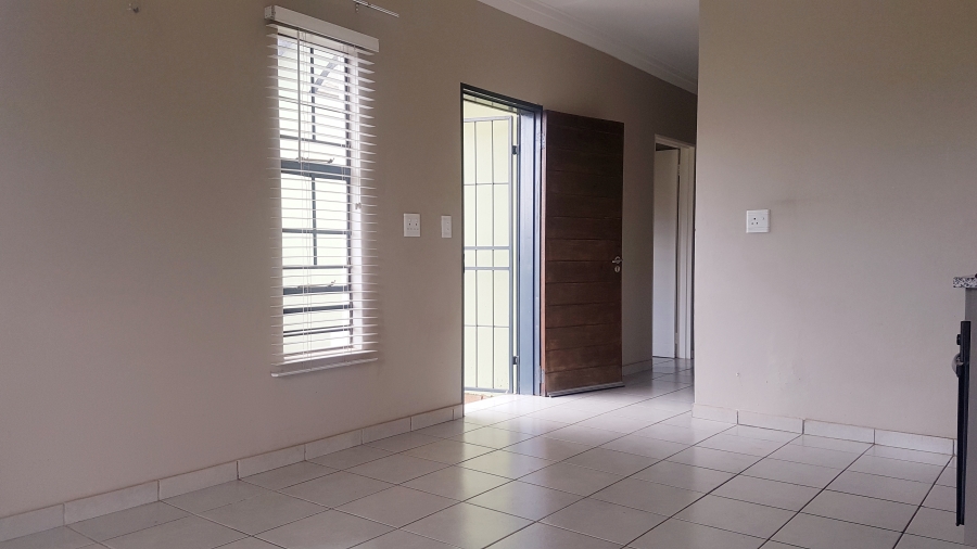 To Let 3 Bedroom Property for Rent in South Hills Gauteng