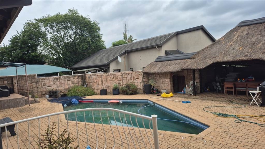 To Let 4 Bedroom Property for Rent in Eldoraigne Gauteng