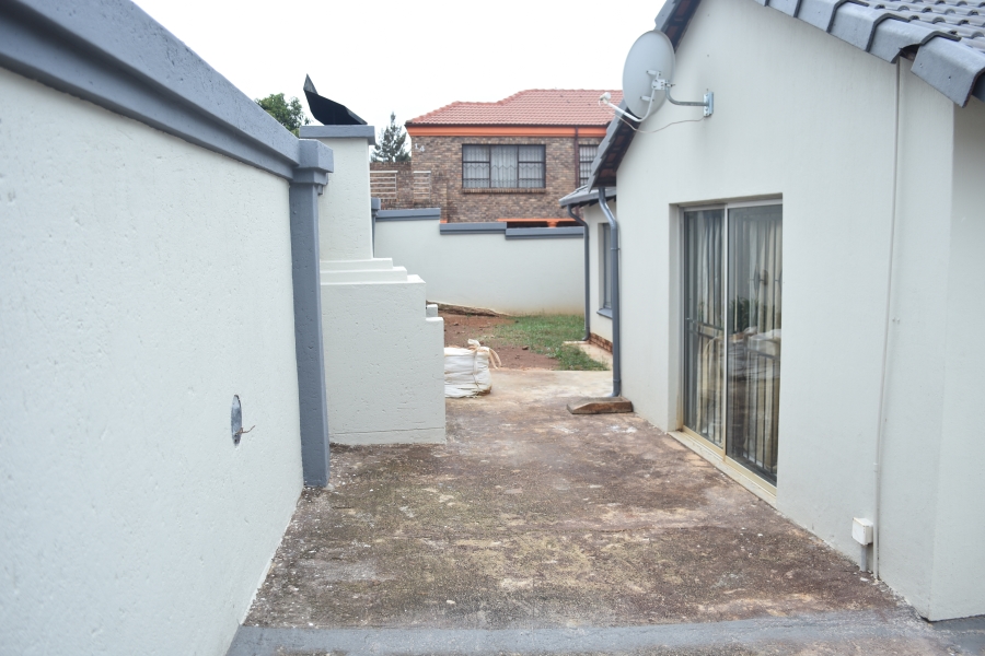 4 Bedroom Property for Sale in Philip Nel Park Gauteng