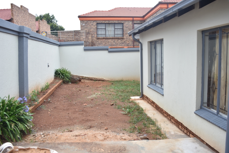 4 Bedroom Property for Sale in Philip Nel Park Gauteng