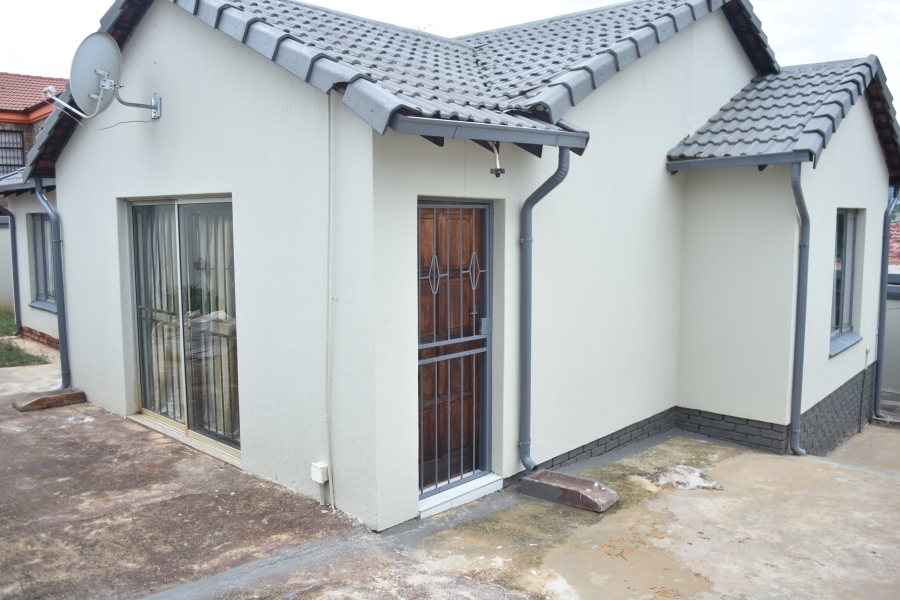 4 Bedroom Property for Sale in Philip Nel Park Gauteng