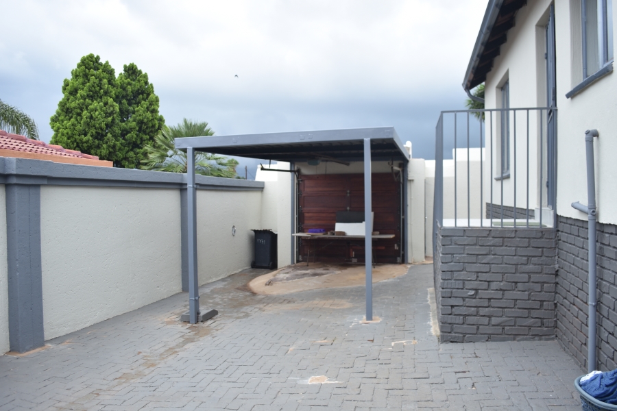 4 Bedroom Property for Sale in Philip Nel Park Gauteng