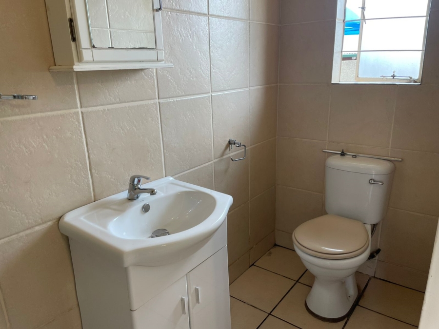 To Let 1 Bedroom Property for Rent in Vanderbijlpark SE 1 Gauteng