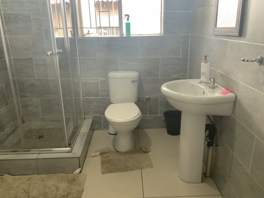 2 Bedroom Property for Sale in Cason Gauteng