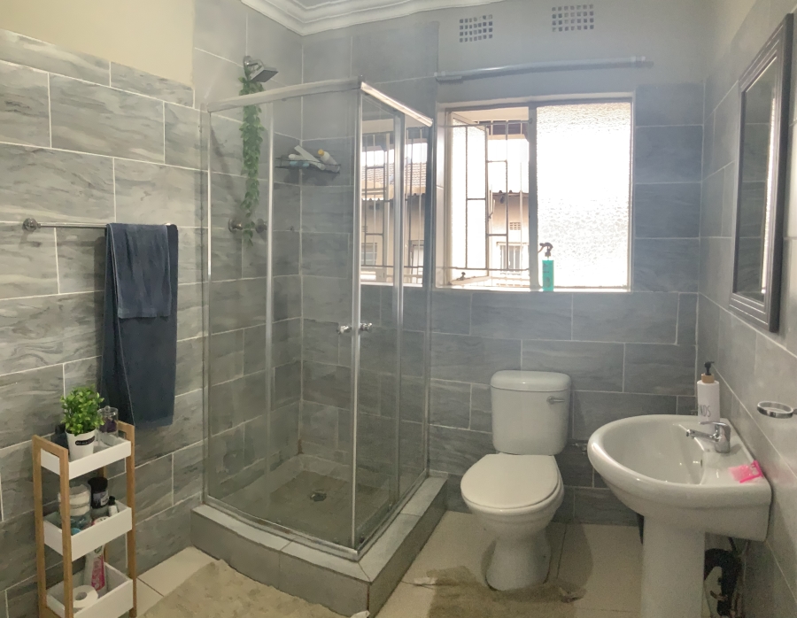 2 Bedroom Property for Sale in Cason Gauteng