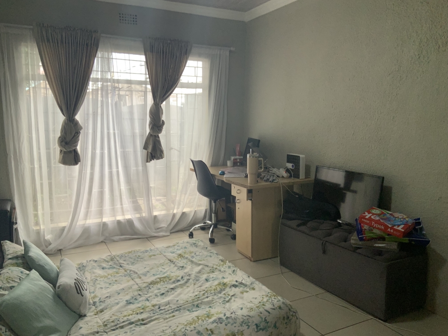 2 Bedroom Property for Sale in Cason Gauteng