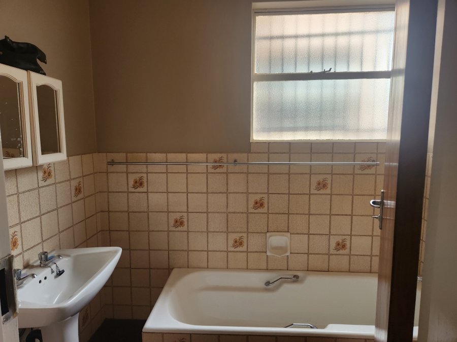 3 Bedroom Property for Sale in Florauna Gauteng