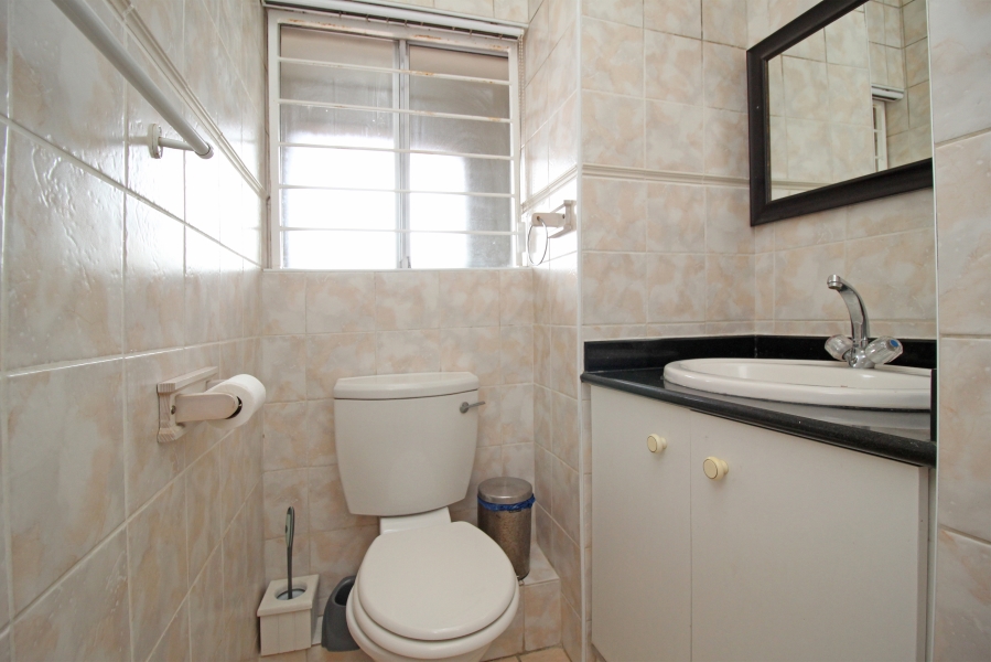 2 Bedroom Property for Sale in Glenhazel Gauteng