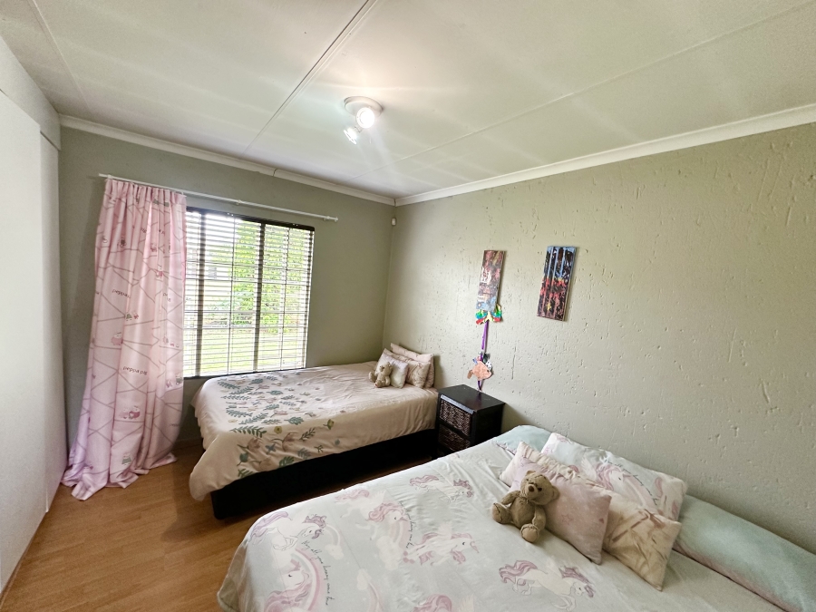 3 Bedroom Property for Sale in Heuwelsig Estate Gauteng